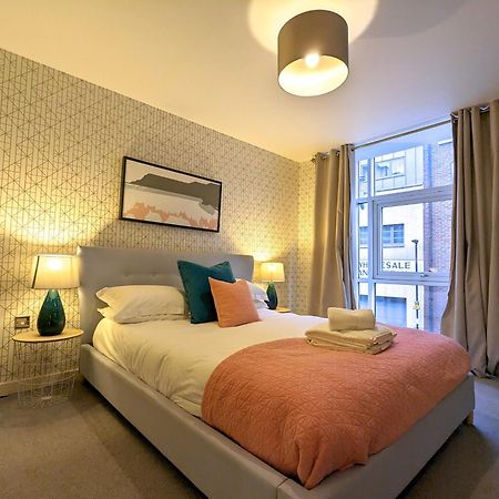 Blue River, Parking Subject To Availability York Exterior foto